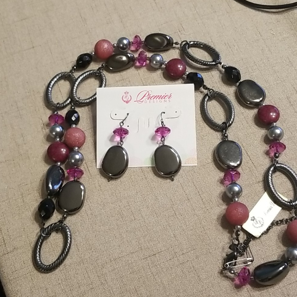 Necklace and earrings
